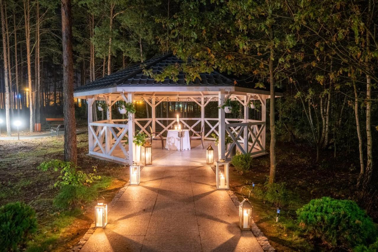 Korona Hotel Остроленка Экстерьер фото